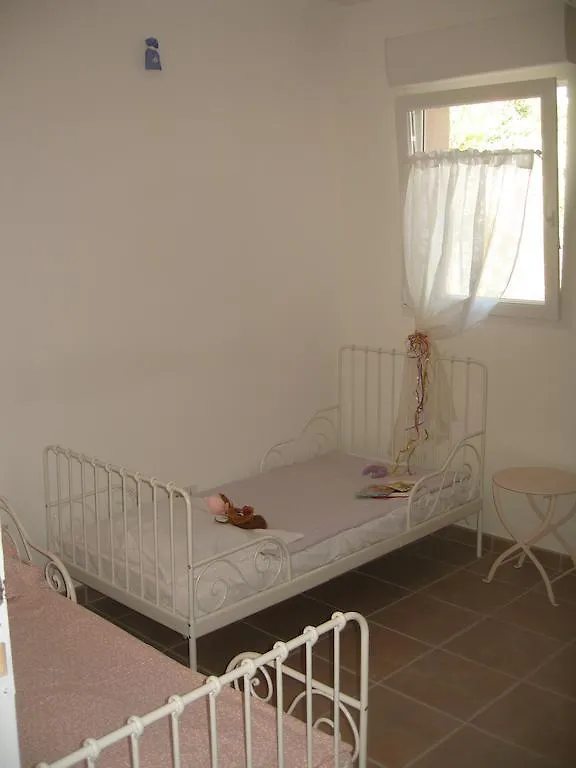 Sympathique Maison Au Soleil & Whirlpool Prive Dans Quartier Calme ! Entrecasteaux 0*,  فرنسا